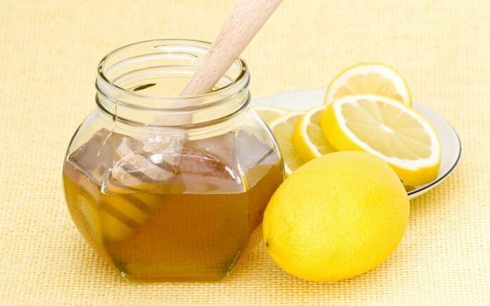 Honey and lemon are used to repair the mask